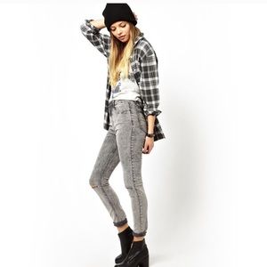 90's Grunge Gray Acid Wash Levi's Size 28